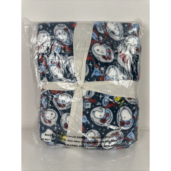 NWT Berkshire Peanuts VelvetSoft Throw Twilight Navy 55” x 70” - Picture 7 of 7